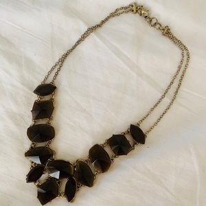 Glamorous short gem necklace
